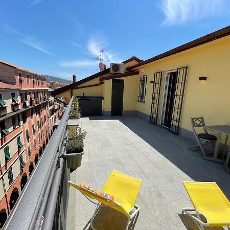 Sun Luxury Apartment In Centro Storico Chiavari Esterno foto
